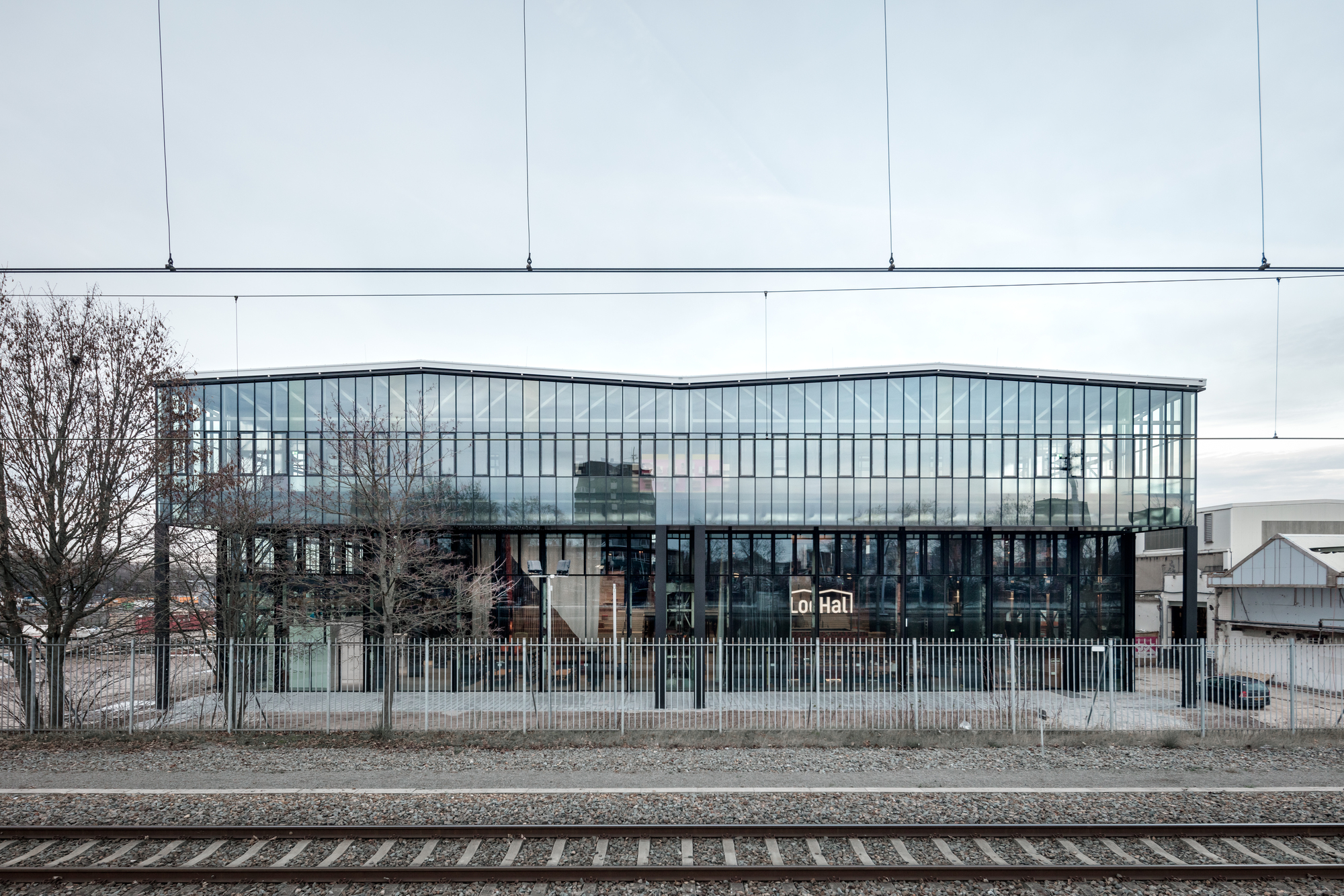 LocHal 图书馆建筑主图，CIVIC architects 等设计，© Stijn Bollaert